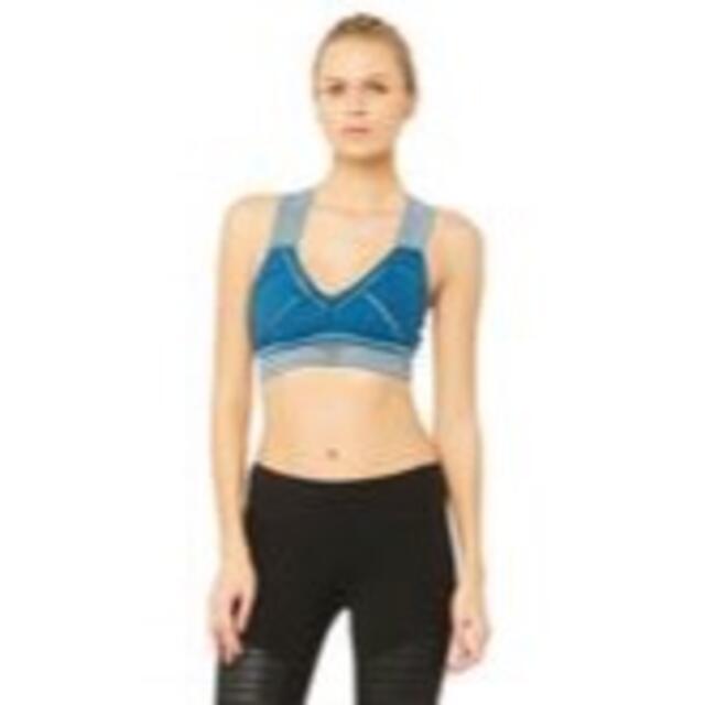 lululemon(ルルレモン)の＊〜Alo yoga＊Infinite Bra＊Legion Blue＊M〜＊ スポーツ/アウトドアのトレーニング/エクササイズ(ヨガ)の商品写真