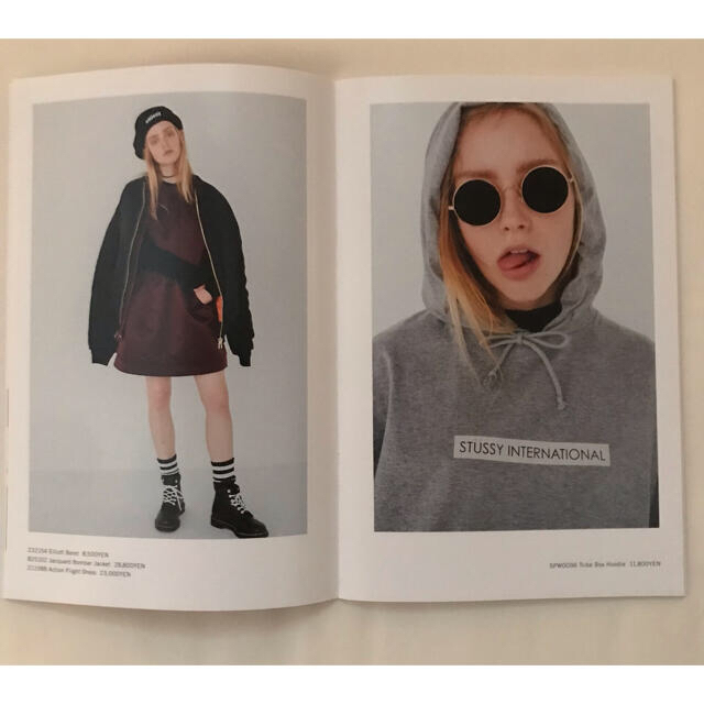 STUSSY(ステューシー)の【美品】stussy women カタログ&冊子 エンタメ/ホビーの雑誌(ファッション)の商品写真