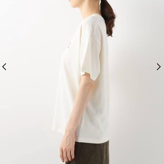 IENA(イエナ)の専用　PETILLANT Tシャツ【ナチュラル】未使用 レディースのトップス(Tシャツ(半袖/袖なし))の商品写真