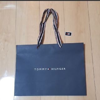 トミーヒルフィガー(TOMMY HILFIGER)のTOMMY HILFIGER　ショップ紙袋　シール付き(ショップ袋)