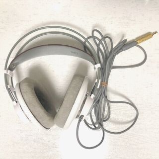 AKG K701(ヘッドフォン/イヤフォン)