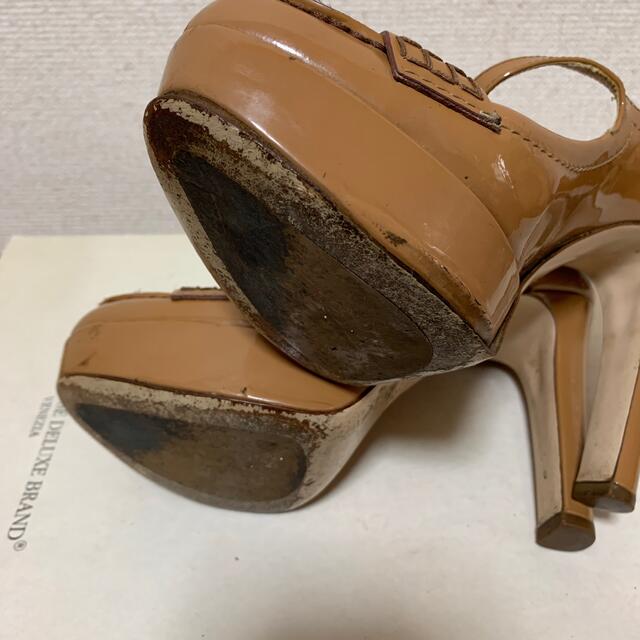 miumiu(ミュウミュウ)の限定お値下げ！miumiu エナメルパンプス　 レディースの靴/シューズ(ハイヒール/パンプス)の商品写真