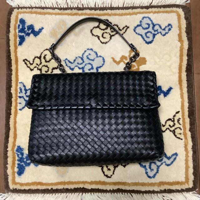 BOTTEGA VENETA  ボッテガヴェネタ　イントレチャートバッグ