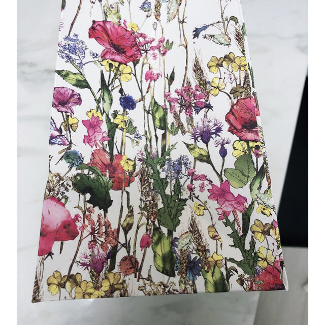 Dior(ディオール)のDior♡ショッパー　香水サンプル付き  Miss Dior エンタメ/ホビーのコレクション(ノベルティグッズ)の商品写真