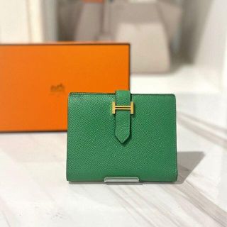 新品 エルメス Hermes ベアン コンパクト 二つ折り財布 緑