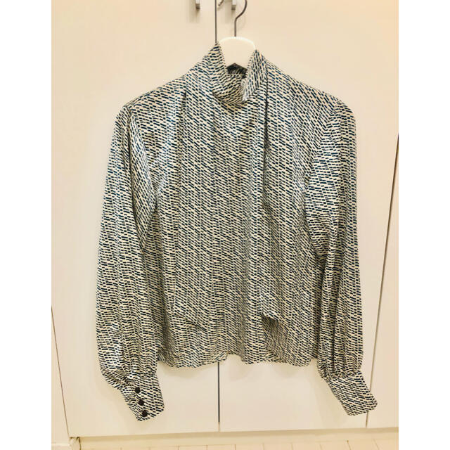 UNITED ARROWS(ユナイテッドアローズ)のSQUARE DOT PRINT BLOUSE ブラウス グリーン アローズ レディースのトップス(シャツ/ブラウス(長袖/七分))の商品写真