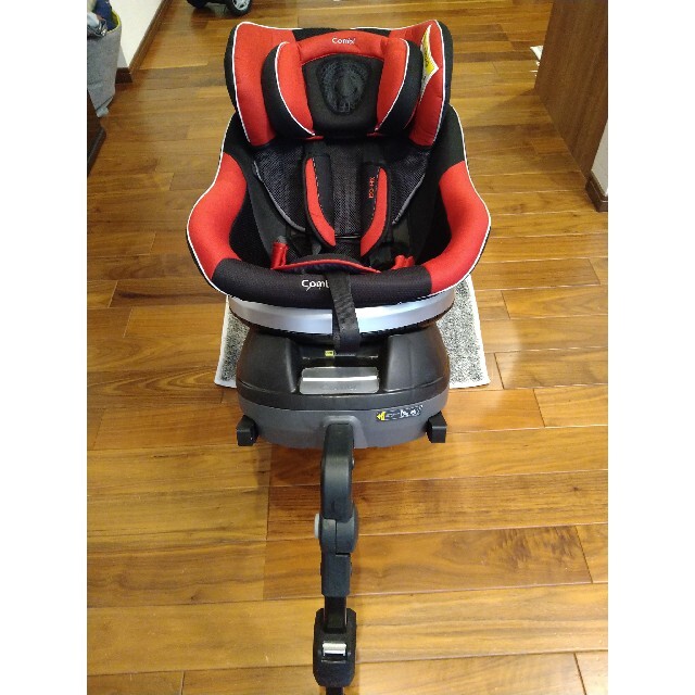 コンビ ネルーム ISOFIX ターン エッグショック