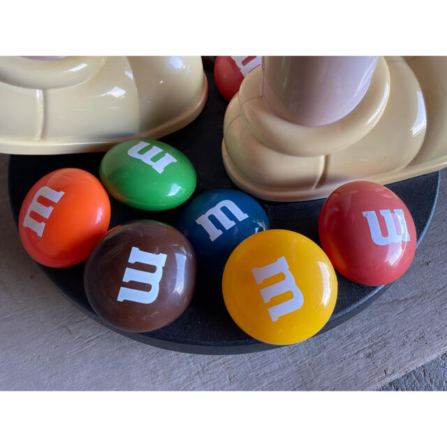 非売品、入手困難】m&m's エムアンドエムズ 等身大ディスプレイの通販