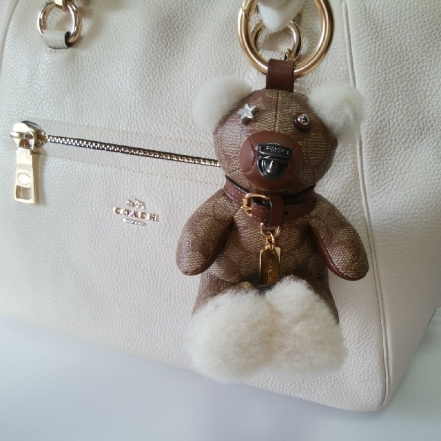 COACH コーチ ベア くま キーホルダー チャーム - 小物 COACH コーチ ベア くま キーホルダー チャーム - 小物