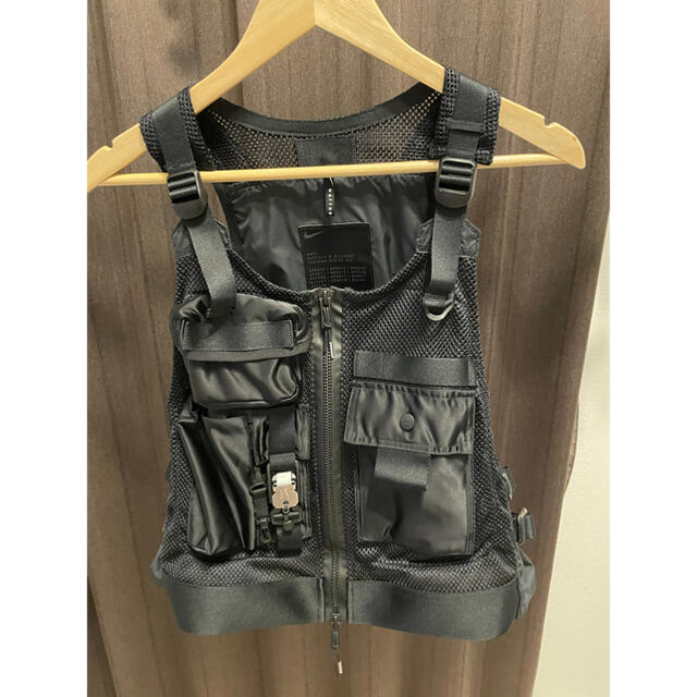 ナイキ Lab x MMW Beryllium Utility Vest 2.0