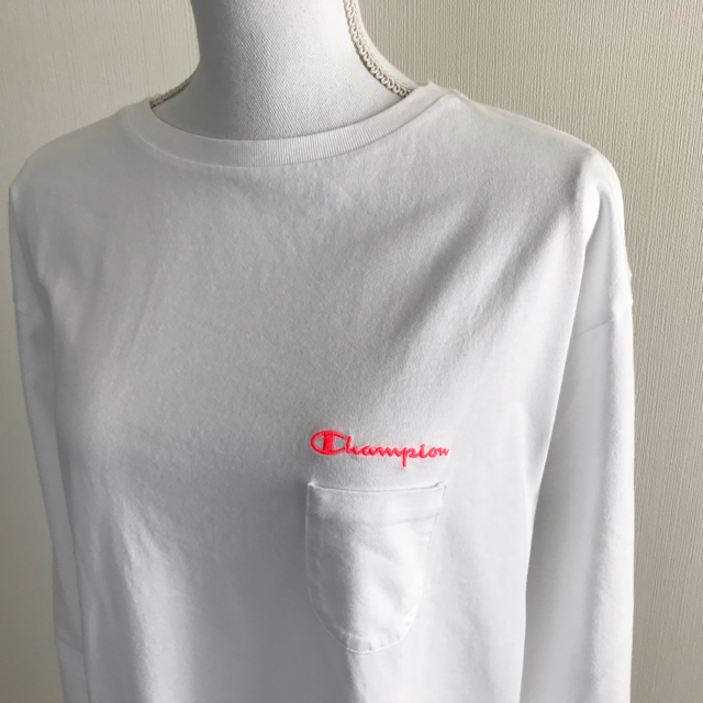 Champion(チャンピオン)の新品！正規品！チャンピオン★長袖コットンワンピース★胸元刺繍入り★L★秋～冬 レディースのワンピース(ロングワンピース/マキシワンピース)の商品写真