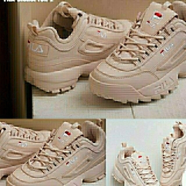 FILA(フィラ)のFILA  スニーカー  DISRUPTOR  靴  23.5cm  ピンク レディースの靴/シューズ(スニーカー)の商品写真