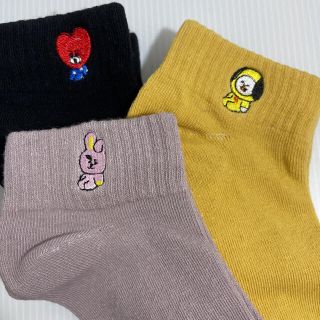 ボウダンショウネンダン(防弾少年団(BTS))のBT21ソックス　3足セット(アイドルグッズ)
