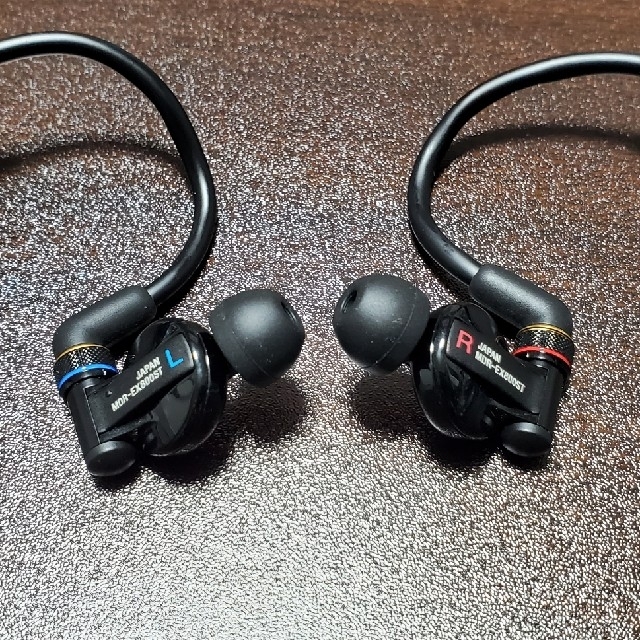 SONY - ペトシヤ様専用 SONY ソニー MDR-EX800ST モニターイヤホン 美