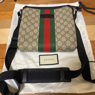 グッチ(Gucci)のGUCCI メッセンジャーバッグ(メッセンジャーバッグ)