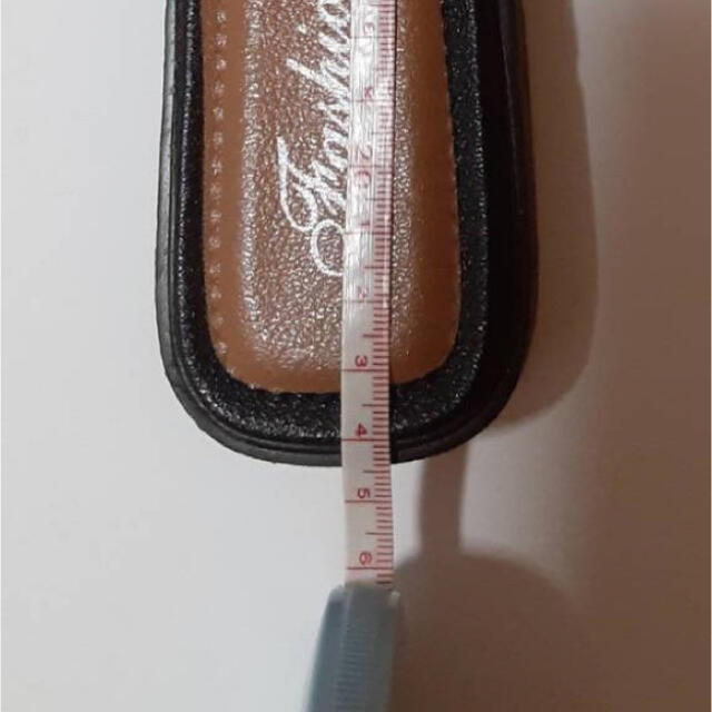 ペタンコサンダル　夏物セール　フラット　スクエア　韓国　ブラック　上品 レディースの靴/シューズ(サンダル)の商品写真
