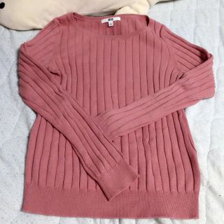 ユニクロ(UNIQLO)の今期 UNIQLO ピンクリブニット(ニット/セーター)