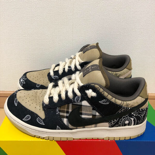 Nike SB Dunk Low Travis Scott