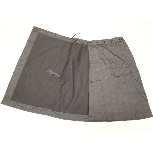 UNIQLO(ユニクロ)のUNIQLO　防寒スカート　ブラック　M　膝下 レディースのスカート(ひざ丈スカート)の商品写真