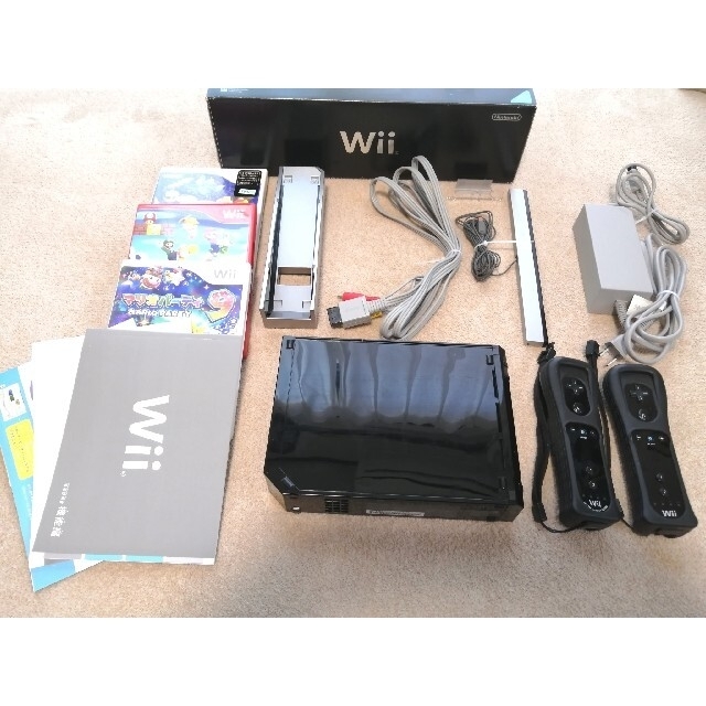 Nintendo Wii 本体 ブラック&ソフトセット