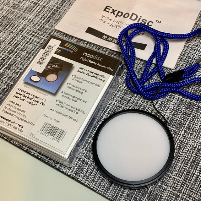 【美品・ケース付】ExpoDisc™ デジタルホワイトバランスフィルター72mm スマホ/家電/カメラのカメラ(その他)の商品写真