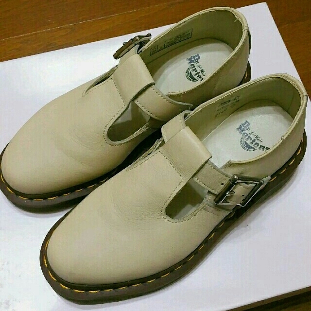 Dr.Martens(ドクターマーチン)のDr.MARTENS MERY JANE POLLEY T-BAR SHOE レディースの靴/シューズ(ローファー/革靴)の商品写真