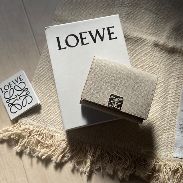 LOEWE - LOEWE 財布 アナグラム トリフォルド6cc ウォレット