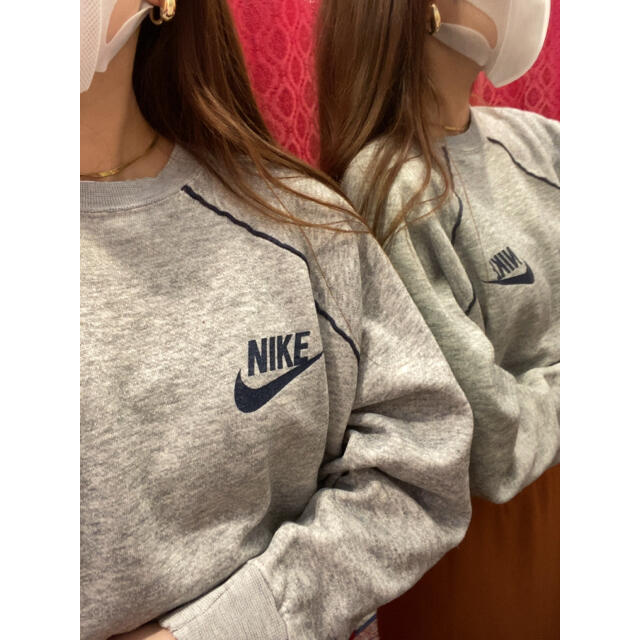 NIKE(ナイキ)のNIKE スウェット　トレーナー レディースのトップス(トレーナー/スウェット)の商品写真