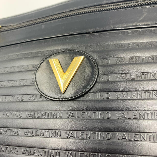 VALENTINO(ヴァレンティノ)の【大特価セール品】VALENTINO ヴァレンチノ　セカンドバック メンズのバッグ(セカンドバッグ/クラッチバッグ)の商品写真