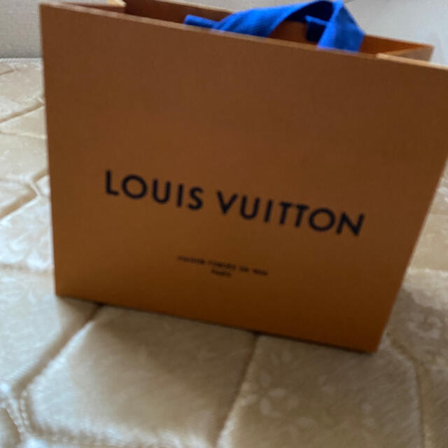 LOUIS VUITTON(ルイヴィトン)のLOUIS VUITTON 蝶ネクタイヌー パピヨンLVカモフラージュ　ブラック メンズのファッション小物(ネクタイ)の商品写真