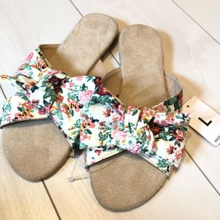 シマムラ(しまむら)の新品　フラットサンダル　Ｌ(サンダル)