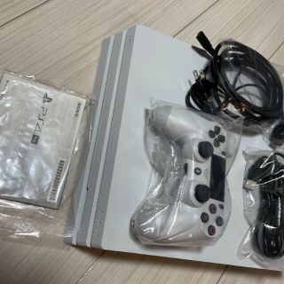 ソニー(SONY)のPS4pro 1TB CUH-7200BB02(家庭用ゲーム機本体)