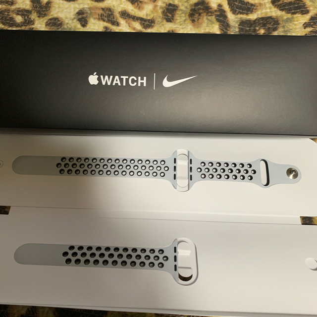 Apple Watch - Apple Watch SE 44の通販 by モミー's shop｜アップルウォッチならラクマ 超激安人気