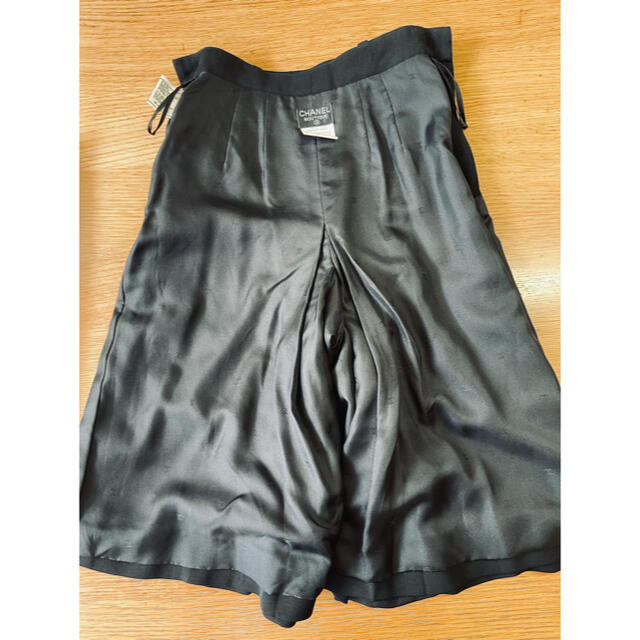CHANEL(シャネル)のシャネル　スカート　キュロットスカート　CHANEL レディースのスカート(ひざ丈スカート)の商品写真