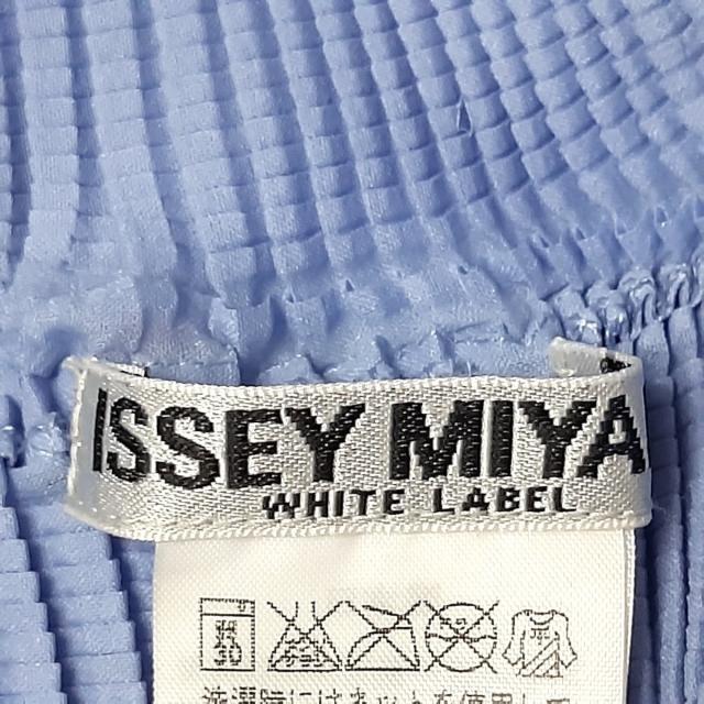 ISSEY MIYAKE(イッセイミヤケ)のイッセイミヤケ 半袖カットソー サイズ2 M レディースのトップス(カットソー(半袖/袖なし))の商品写真