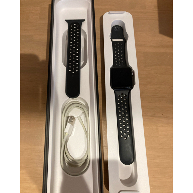 Apple Watch(アップルウォッチ)のApple Watch SERIES3 NIKE 42mm セルラー メンズの時計(腕時計(デジタル))の商品写真