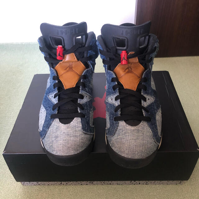 NIKE(ナイキ)のNIKE Air Jordan 6 Retro “Washed Denim” メンズの靴/シューズ(スニーカー)の商品写真