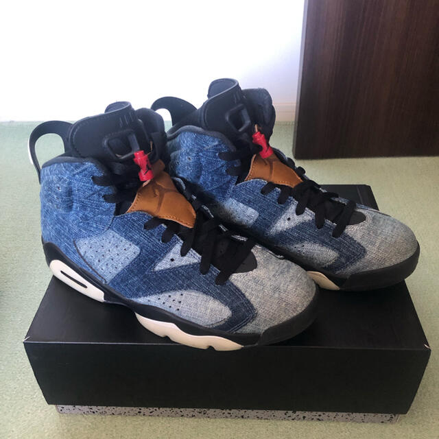 NIKE(ナイキ)のNIKE Air Jordan 6 Retro “Washed Denim” メンズの靴/シューズ(スニーカー)の商品写真