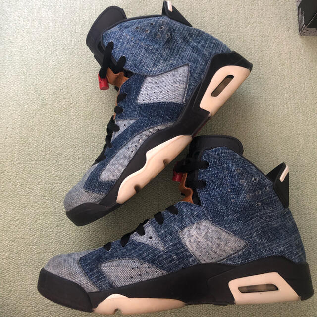 NIKE(ナイキ)のNIKE Air Jordan 6 Retro “Washed Denim” メンズの靴/シューズ(スニーカー)の商品写真