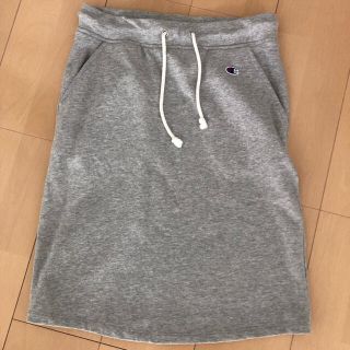 チャンピオン(Champion)の【美品】Champion スウェットスカート グレーＭサイズ(ひざ丈スカート)