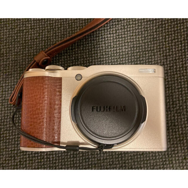 FUJIFILM XF10 (シャンパンゴールド) コンパクトデジタルカメラ FUJIFILM XF10 (シャンパンゴールド) コンパクトデジタルカメラ
