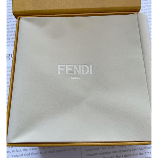 FENDI(フェンディ)の訳あり SALE！FENDIピアス　 レディースのアクセサリー(ピアス)の商品写真