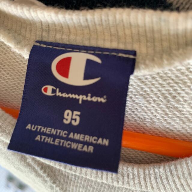 Champion(チャンピオン)のトレーナー(95) キッズ/ベビー/マタニティのキッズ服男の子用(90cm~)(ジャケット/上着)の商品写真