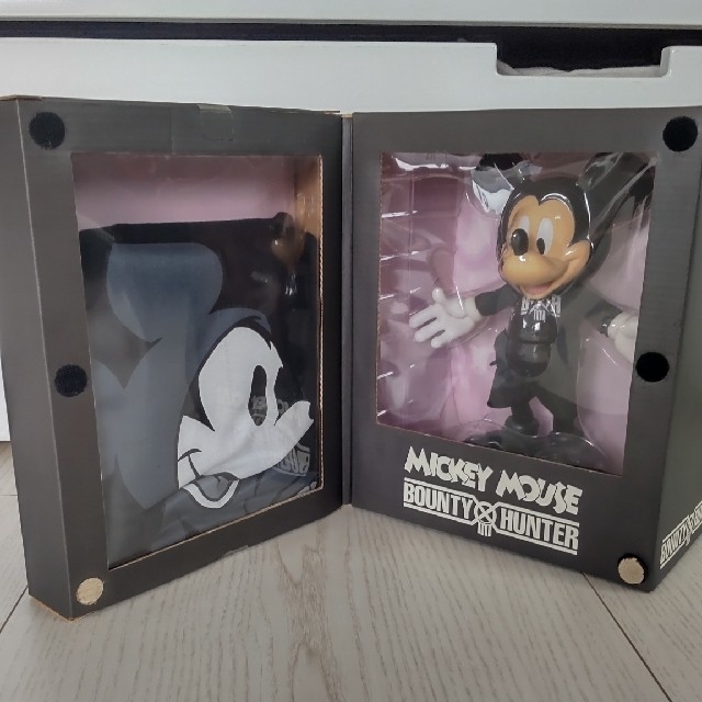 バウンティーハンター× Mickey Mouse コラボフィギュア | www