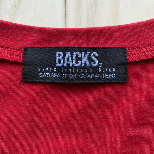 BACKS(バックス)の値下げ中❗️★新品未使用★  BACKS  暗め赤  Vネック  Tシャツ レディースのトップス(Tシャツ(半袖/袖なし))の商品写真