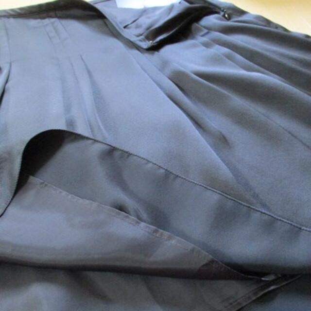 BURBERRY(バーバリー)の新品 バーバリー BURBERRY 黒 シルク100% スカート 38 三陽商会 レディースのスカート(ひざ丈スカート)の商品写真