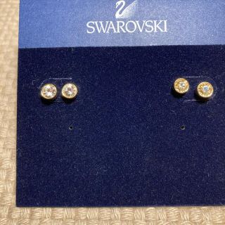 スワロフスキー(SWAROVSKI)のスワロフスキー　ピアス2個セット(ピアス)