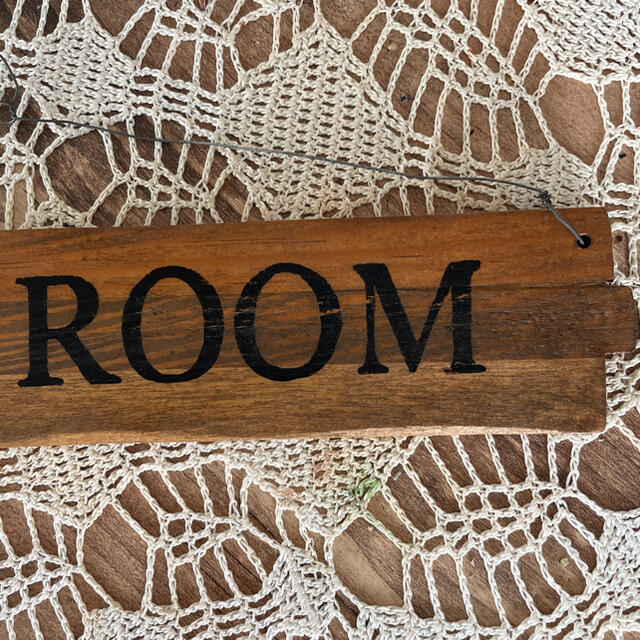 BATH ROOM/バスルーム サインプレート 木製 古材 ハンドメイドのインテリア/家具(インテリア雑貨)の商品写真