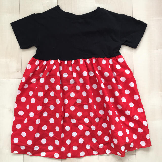 Disney(ディズニー)の新品 ディズニー ミニー トップス 100 キッズ/ベビー/マタニティのキッズ服女の子用(90cm~)(Tシャツ/カットソー)の商品写真