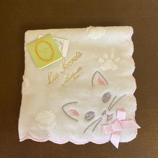 ラデュレ(LADUREE)の限定入荷！☆ギフト袋入りラデュレタオルハンカチ新品(ハンカチ)